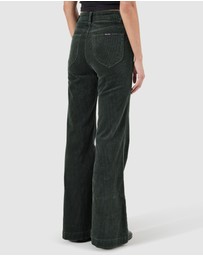 Rolla's - Eastcoast Flare Jean - Ivy Cord