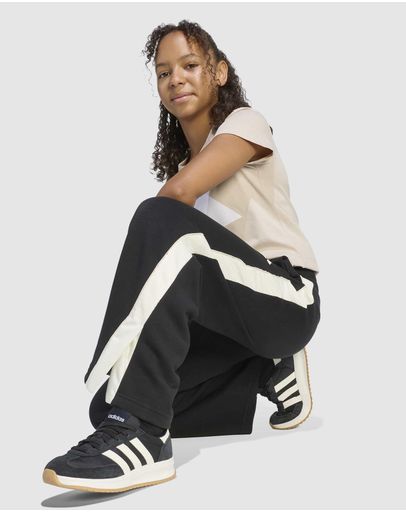 Black & Off White