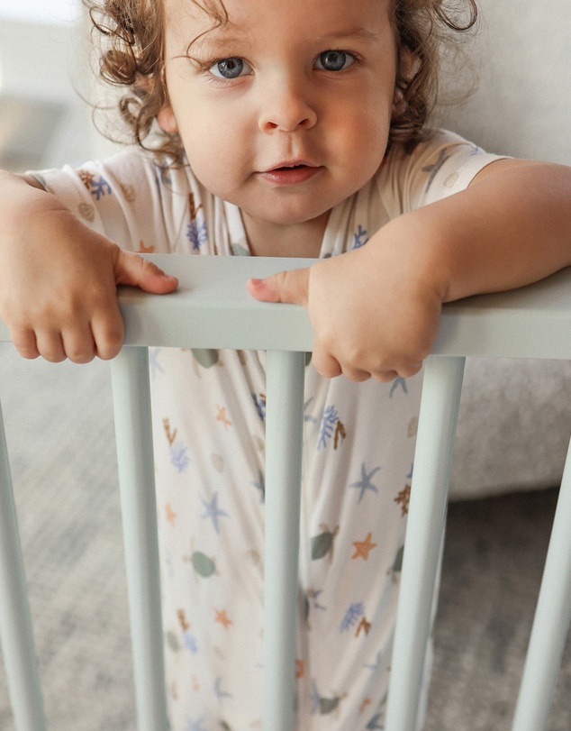 Kynd Baby - Essential Short Sleeve Onesie in Underwater World