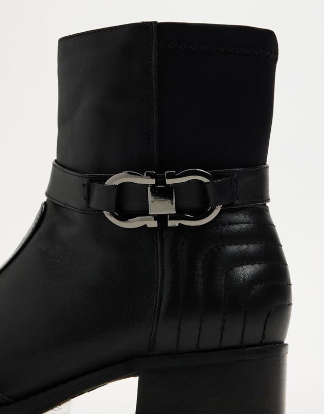 Nina Armando - Lady Boots