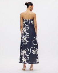 Minima Esenciales - Nivas Linen Empire Strapless Dress
