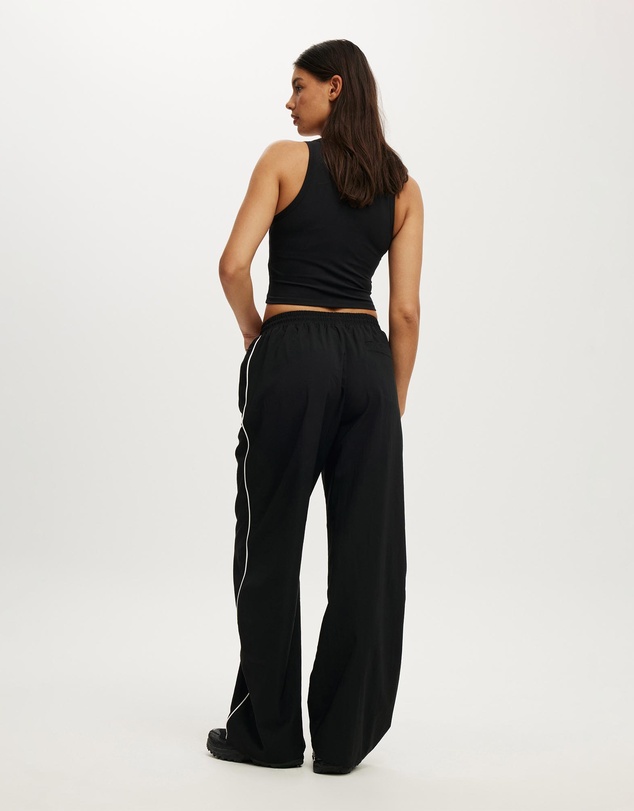 Cotton On Body Active - Baggy Woven Sweatpant
