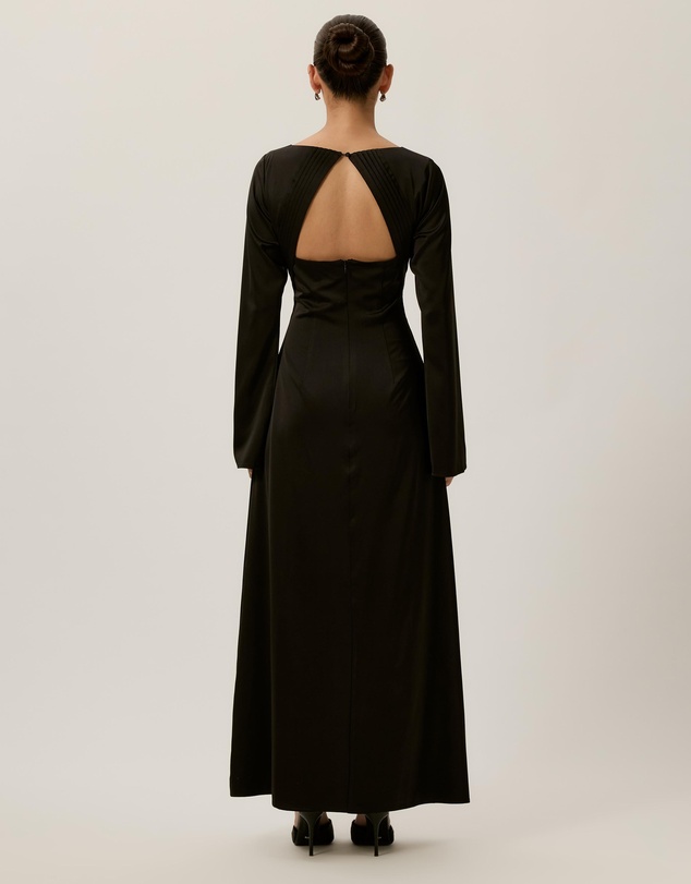 Tussah - Bec Long Sleeve Satin Maxi Dress