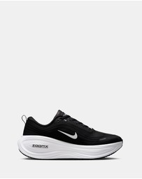 Nike - Nike Vomero Plus - Men's