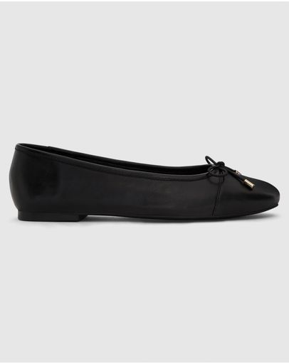 BLACK GLOVE