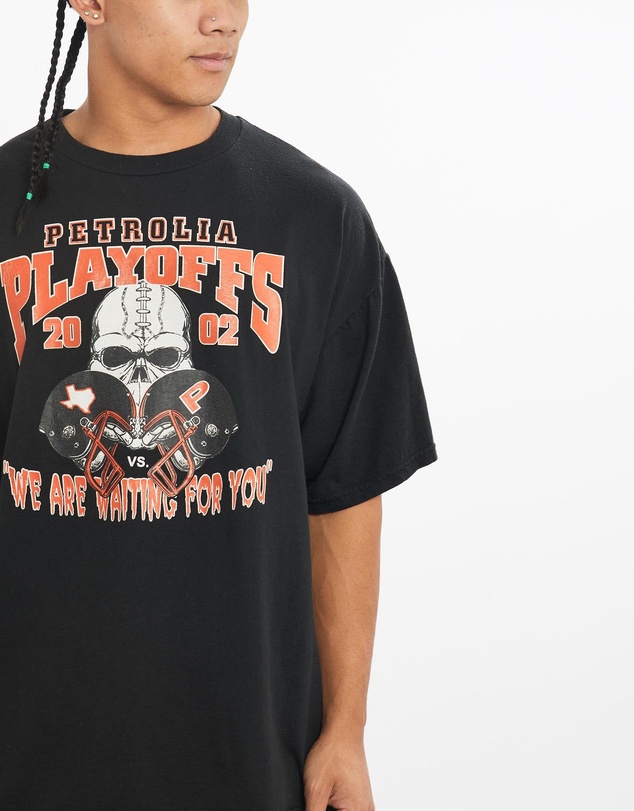 Vintage by The Real Deal - Pre Loved - Vintage 2002 Petrolia Pirates Playoffs Football Tee