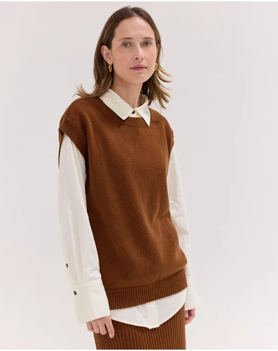 Cloth & Co. - The Crew Neck Vest Castagne