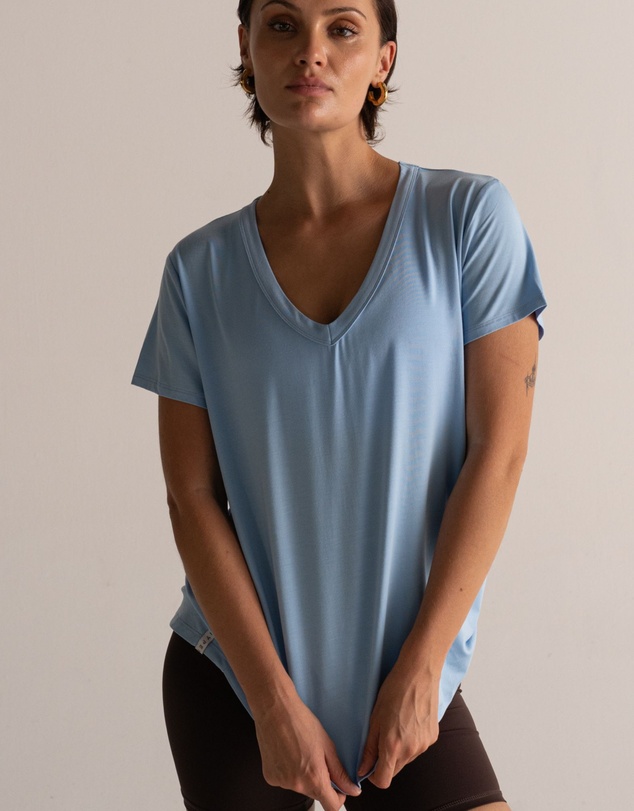 HyperLuxe The Label - V Neck Shirt