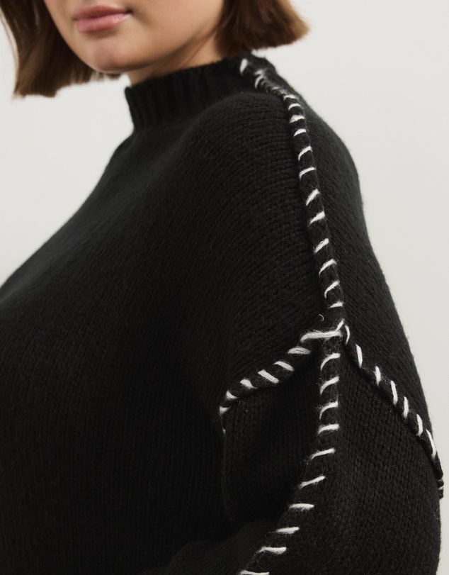 Atmos&Here Curvy - Arna Blanket Stitch Jumper