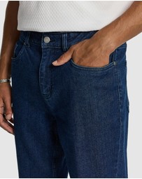 yd. - Jose Straight Jean