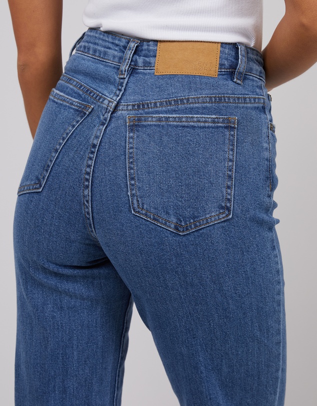 Silent Theory - Mila Comfort Straight Jean