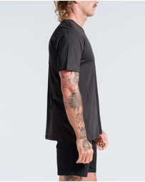 Vacancy Co - Vacant Tee