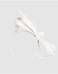 Max Alexander - Large White Velvet Bow Racing Fascinator