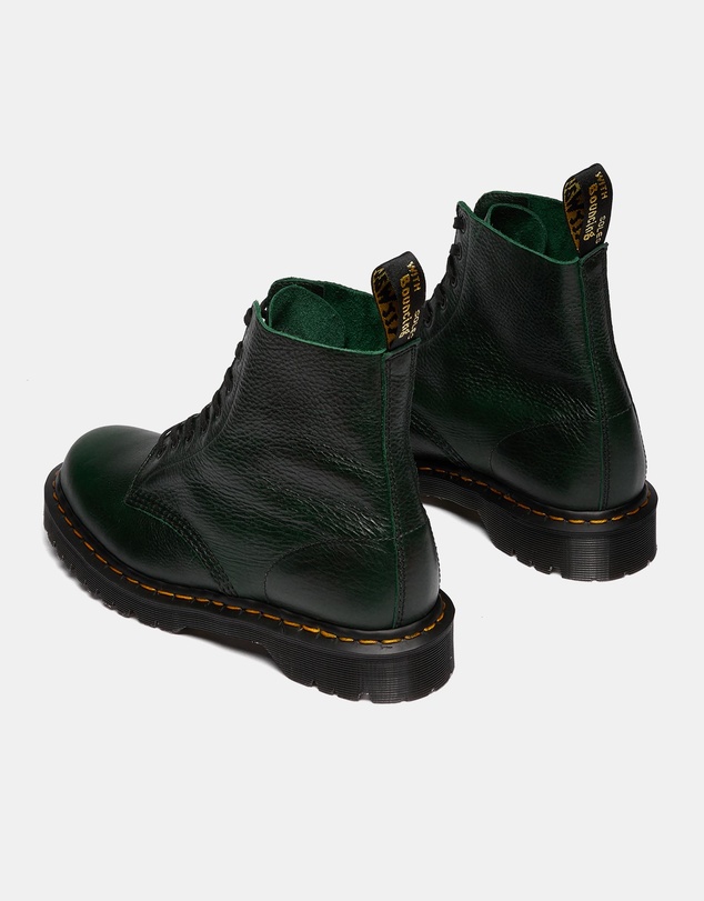 Dr Martens - 1460 Pascal 8 Eye Boots - Unisex