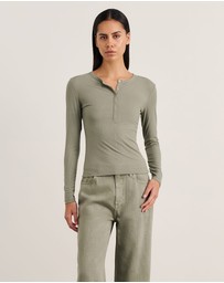 Jag - Celina Henley Top