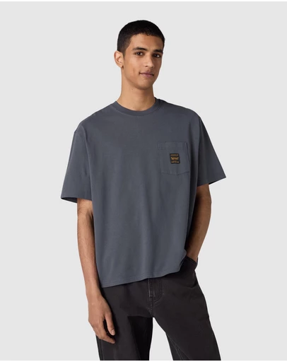 Levi's - SS Workwear Pocket Tee