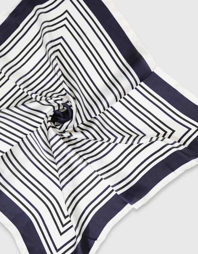 Belle & Bloom - Labyrinth Fashion Scarf