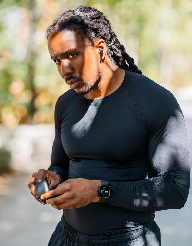 Reflex Active - Series 17 Smart Watch + Earbuds Set