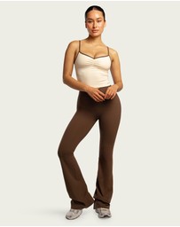 437 - The V Flared Leggings
