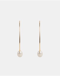 FAIRLEY - Pearl Curve Earrings