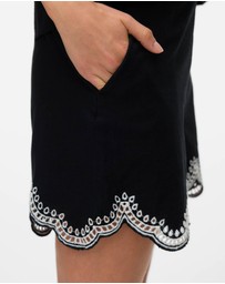 Vero Moda - Diana Embroidered Shorts