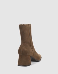 Siren - Noelle Block Heel Ankle Boots
