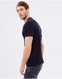 Levi's - Graphic Set In Neck