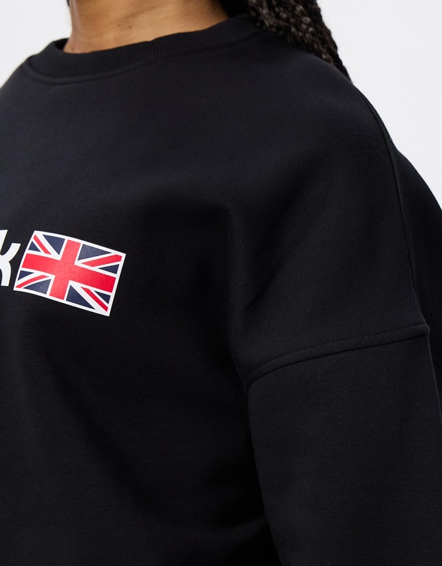 Reebok - Relaxed Fit Crew Neck Sweatshirt