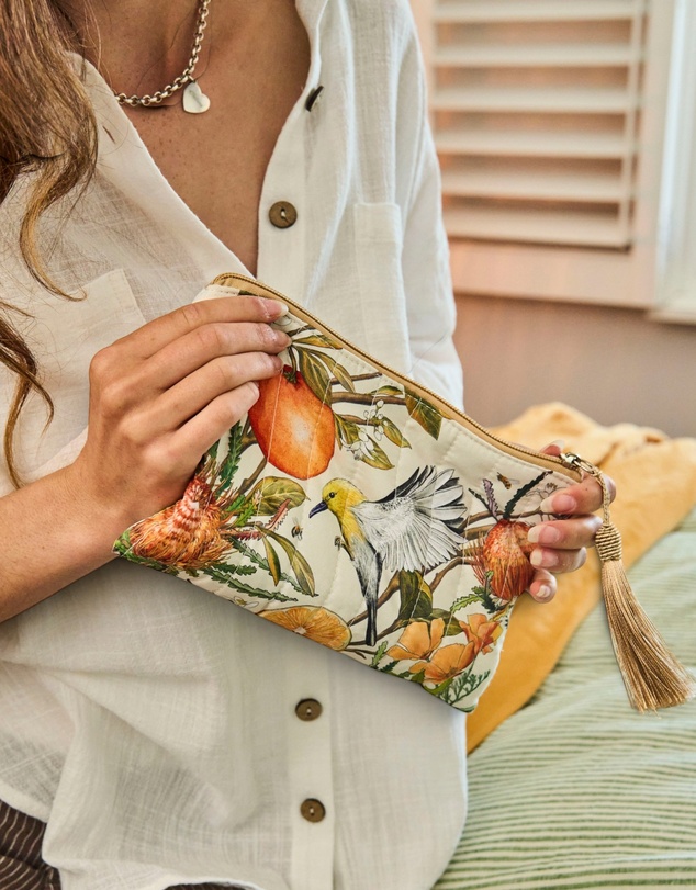 La La Land - Quilted Comforter Pouch Golden Hour