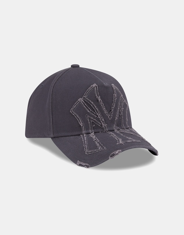 New Era - 9FORTY A-Frame Oversized Distressed New York Yankees Cap