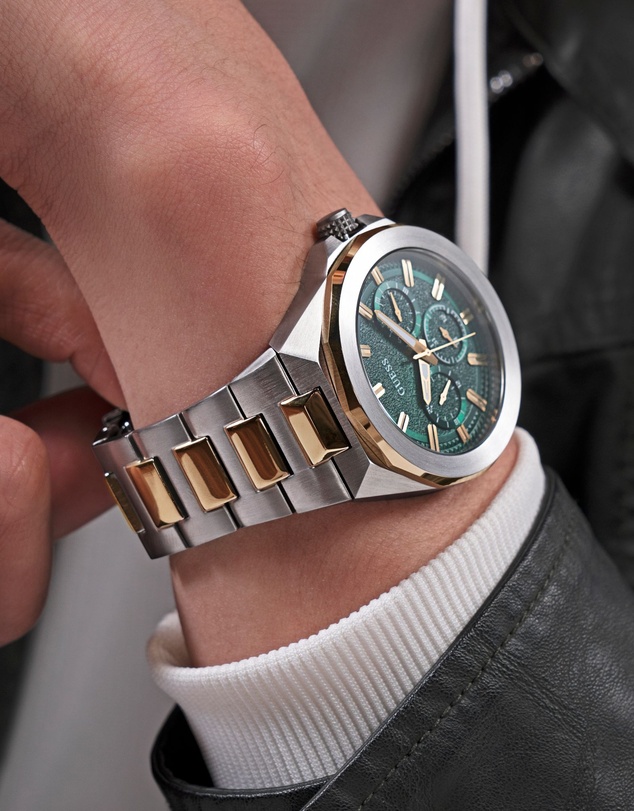 GUESS - Two-Tone Silver and Gold-Tone 46mm Green Dial Men's Watch