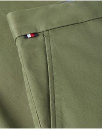 Tommy Hilfiger - 1985 Essential Bleecker Slim Fit Chinos
