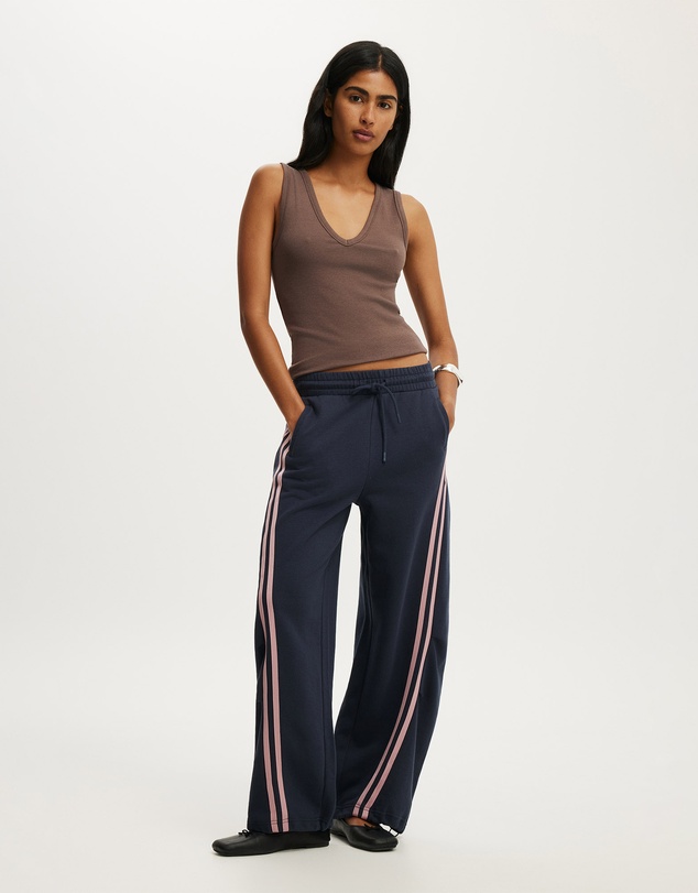 Cotton On - Contrast Barrel Leg Sweatpant