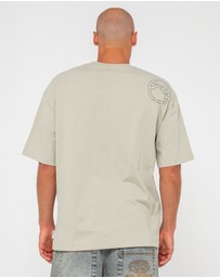 Rusty - Spraya Graphic Tee