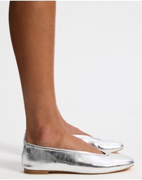 AERE - Tori Leather Ballet Flats