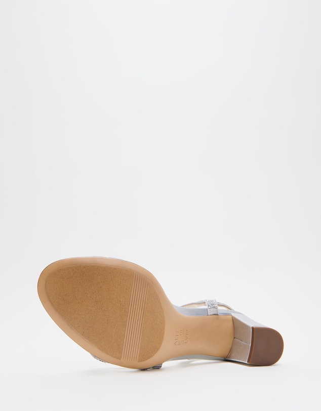 Naturalizer - Vanessa 2 Dress Sandal - Silver