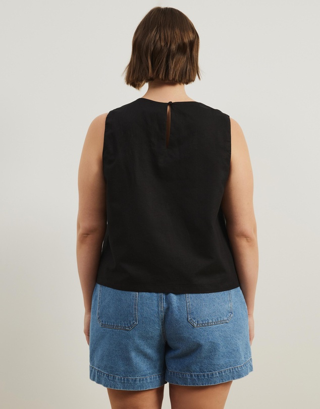 Atmos&Here Curvy - Celina Linen Blend Top
