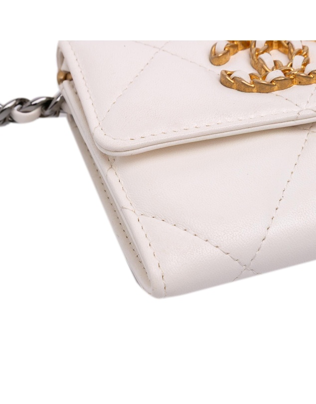 Pre-Loved by Azura Reborn - Pre-Loved Quilted Lambskin Chanel 19 Card Holder On Chain