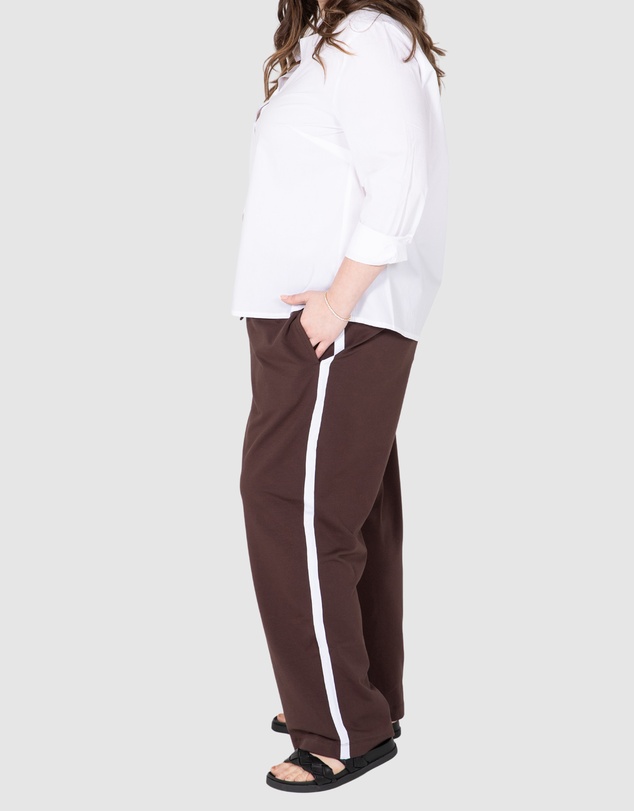 Love Your Wardrobe - Tasha Side Stripe Jogger