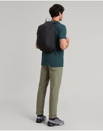 Kathmandu - Gluon Beyond Backpack - 18L
