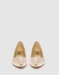 Nine West - Speakup