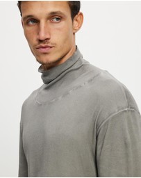 Surrounded By Ghosts - The Atacamite Slim Rib Knit Turtle Neck T-Shirt
