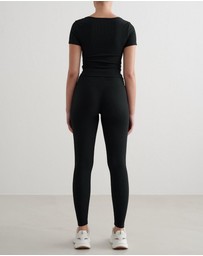 Aim'n - Ribbed Performance Short Sleeve Top