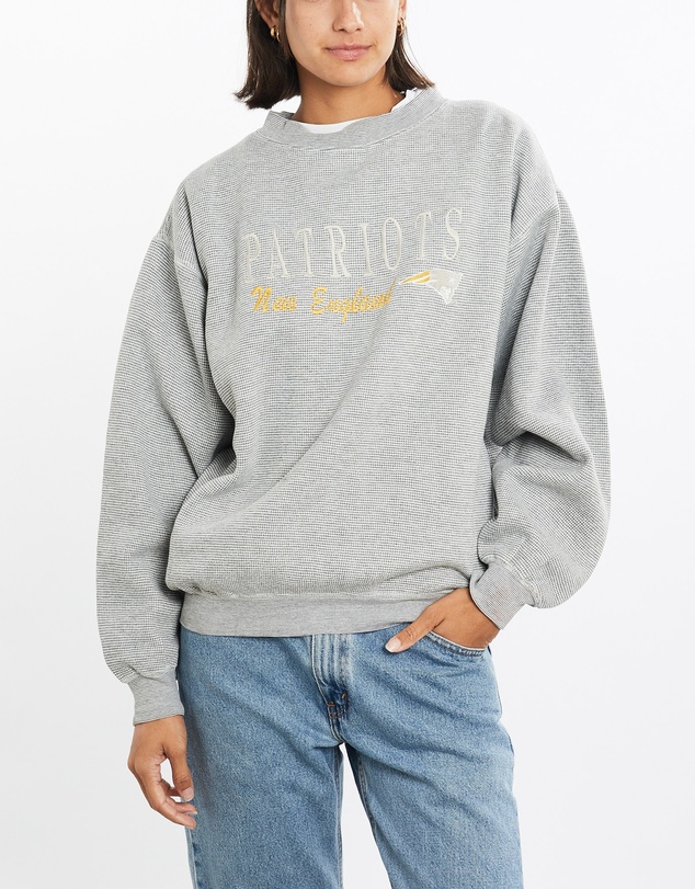 Vintage by The Real Deal - Pre Loved - Vintage 90s NFL New England Patriots Sweatshirt