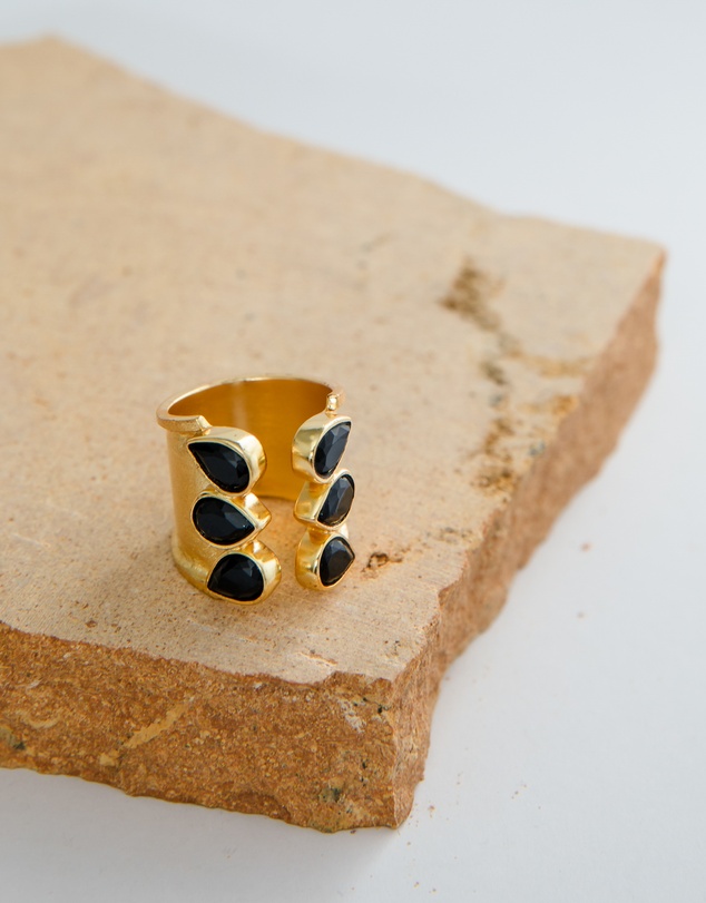 Meshca - Trio Bridge Ring Black