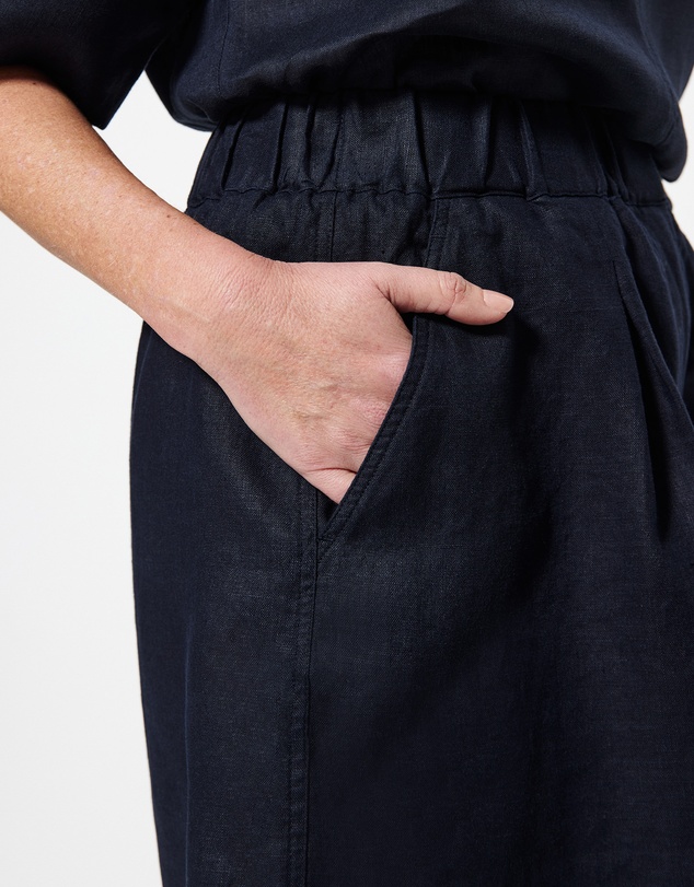 Commonry - Lucie Short