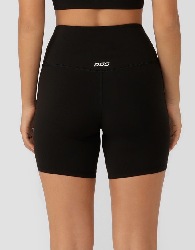 Lorna Jane - Lotus No Chafe 16cm Bike Shorts