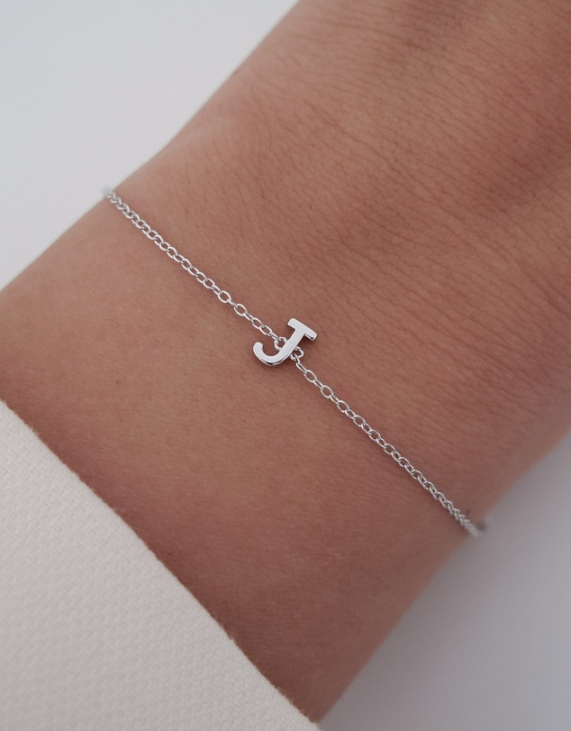 The Silver Collective - Petite A-Z Letter Bracelet Silver - J