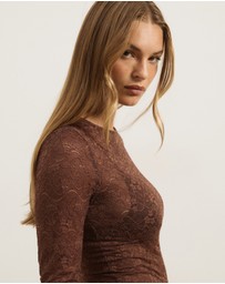 Atmos&Here - Tia Long Sleeve Lace Top