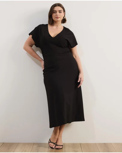 Atmos&Here Curvy - Freya V-Neck Ponte Midi Dress
